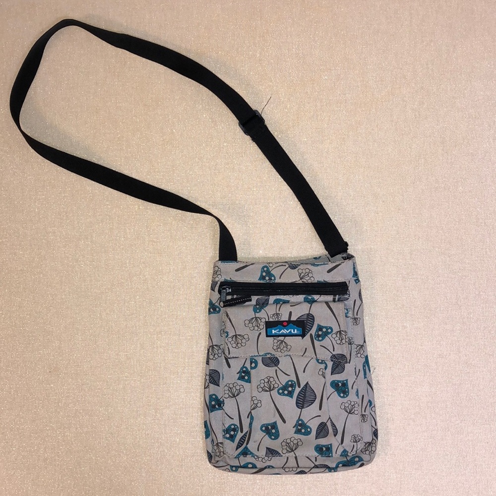 Kavu purse